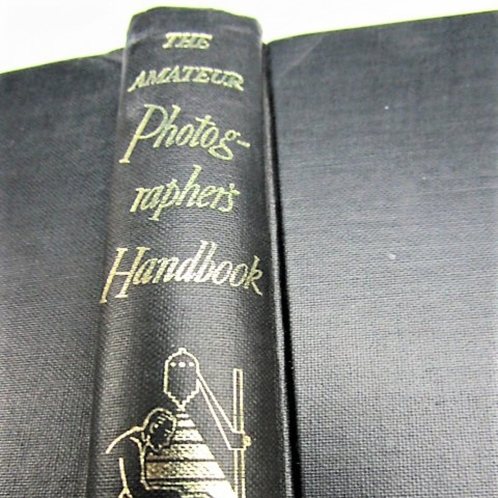 The Amateur Photographer's Handbook-Hard Back